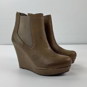 Seychelles Prime Suspect Brown Leather Wedge Chelsea Booties Women 10 NWOB